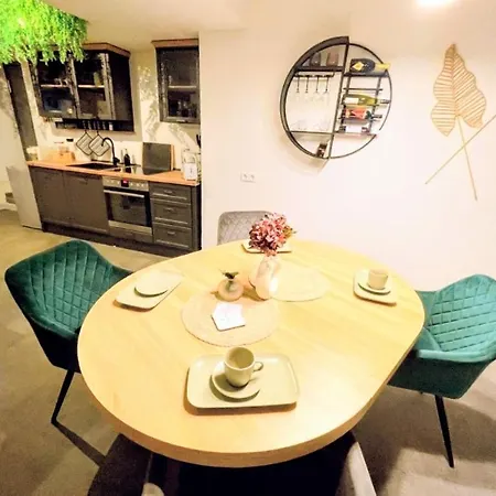 Insight - Workcation Oldtown Apartment